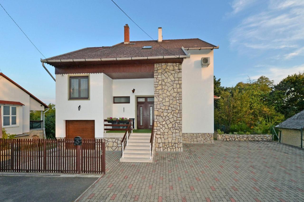 Blackbird Apartment Balatonfured Exterior photo
